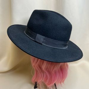 Fedora hat